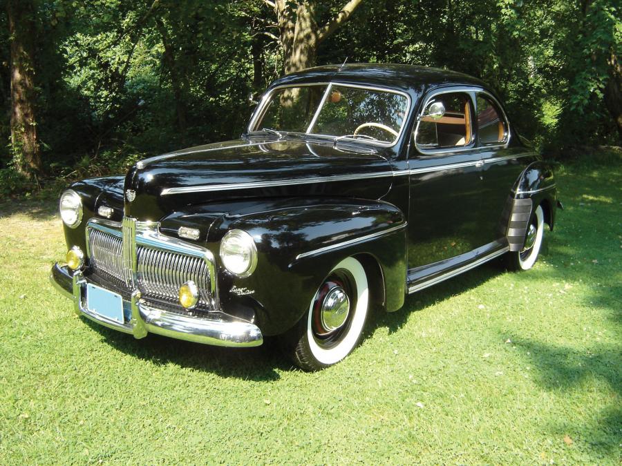  Ford Super DeLuxe Coupe 1942 года  (фото 1 из 3)